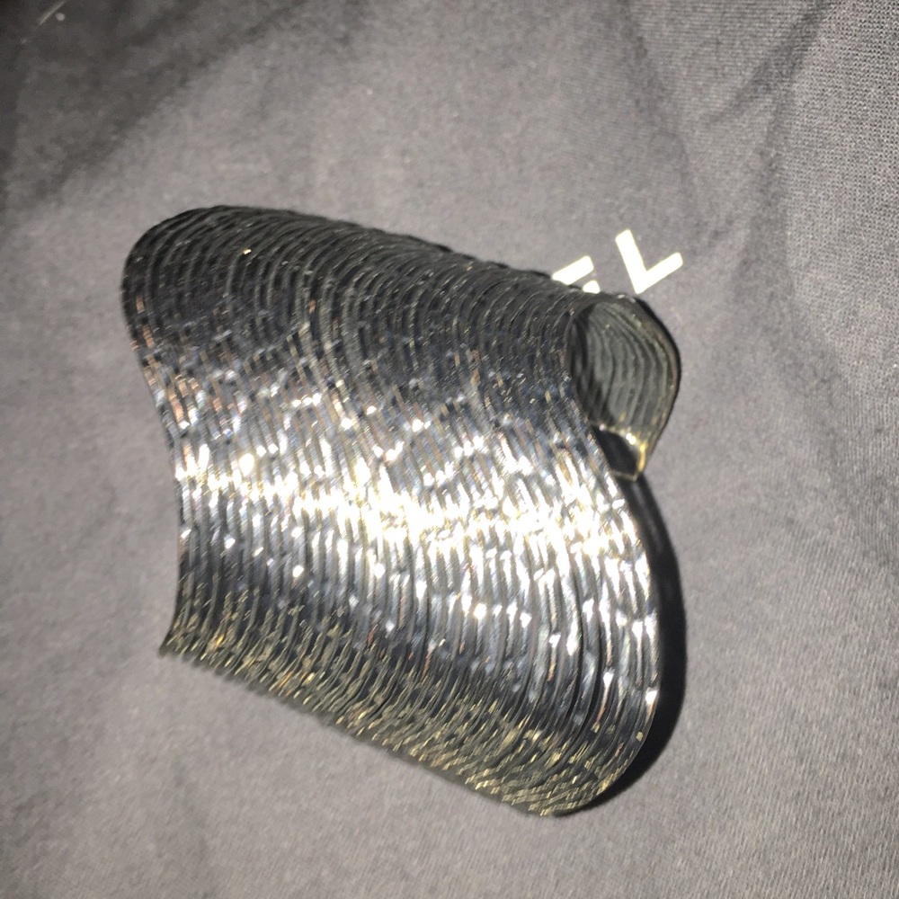 Wavy wide cuff bracelet